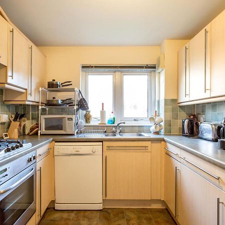 Central & Stylish 3 Bedroom, 2 Bath, Free Parking Edinburgh Eksteriør billede